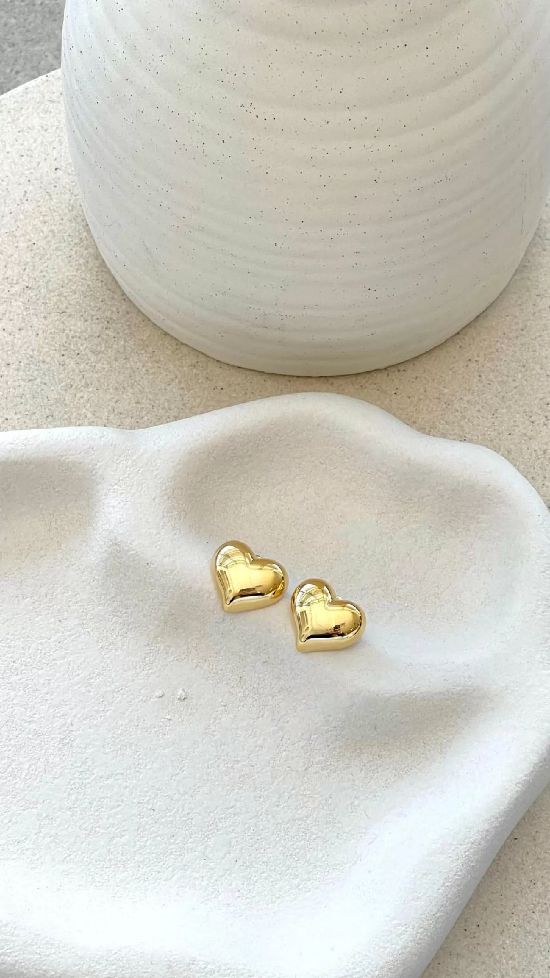 Neve Heart Earrings - | Billy J Flash Sale